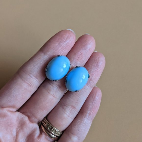 Faux Turquoise Twist On Earrings, Oval Studs, Vintage Sterling Silver Earring - Picture 1 of 4